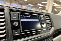 valkoinen Volkswagen Crafter 2022 kuva 21.