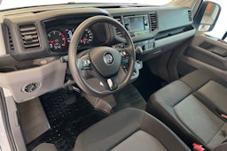 Valkoinen Volkswagen CRAFTER 2022 kuva 6.