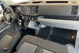 Valkoinen Volkswagen CRAFTER 2022 kuva 7.