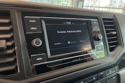 Valkoinen Volkswagen CRAFTER 2022 kuva 16.
