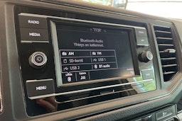 Valkoinen Volkswagen CRAFTER 2022 kuva 17.