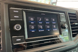 Valkoinen Volkswagen CRAFTER 2022 kuva 18.