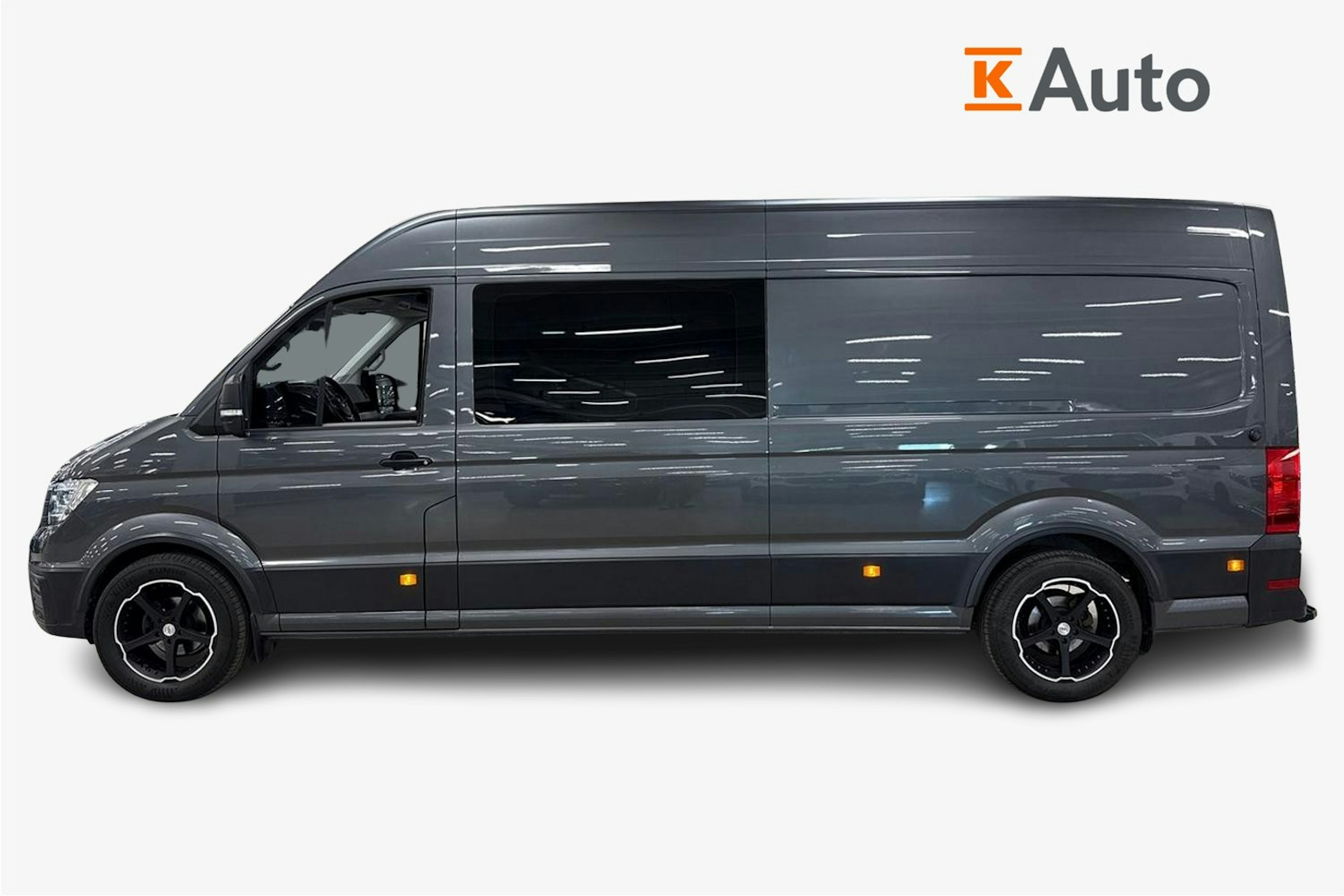 harmaa Volkswagen Crafter 2022 kuva 9.