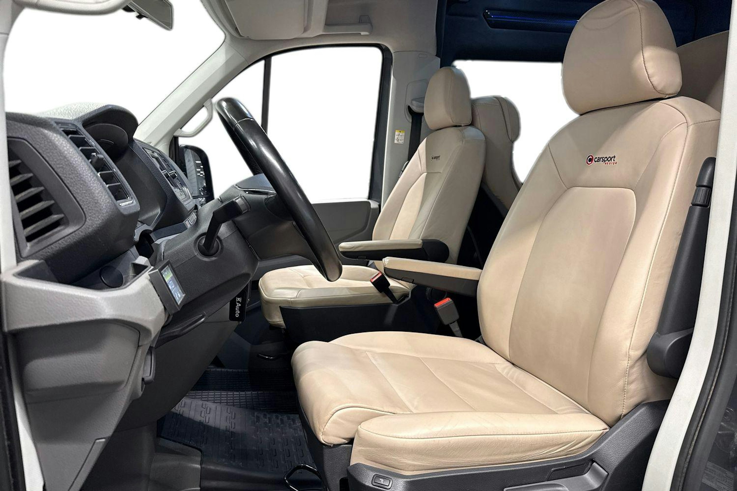 harmaa Volkswagen Crafter 2022 kuva 10.