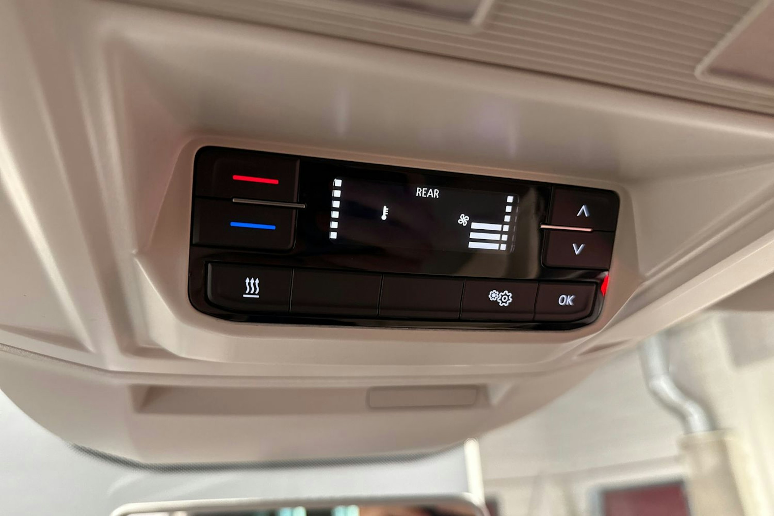harmaa Volkswagen Crafter 2022 kuva 29.