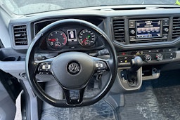 musta Volkswagen Crafter 2022 kuva 4.