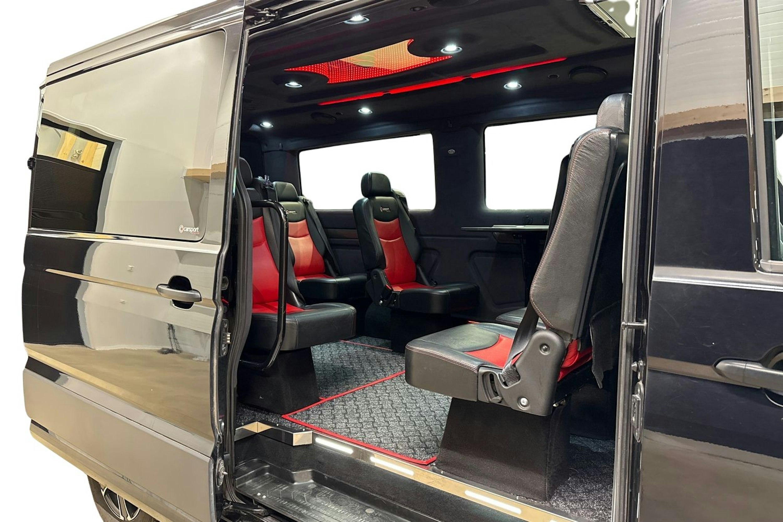 musta Volkswagen Crafter 2022 kuva 10.