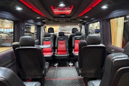 musta Volkswagen Crafter 2022 kuva 14.