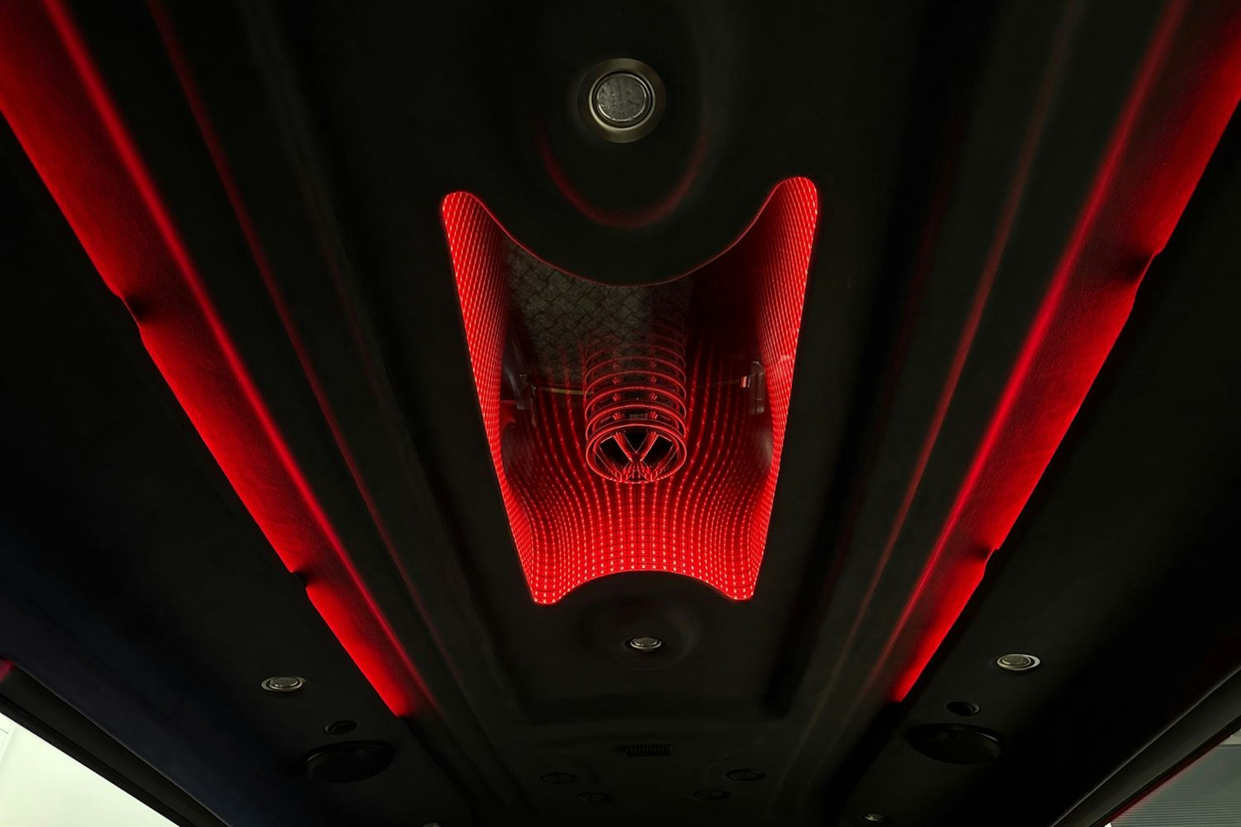 musta Volkswagen Crafter 2022 kuva 17.