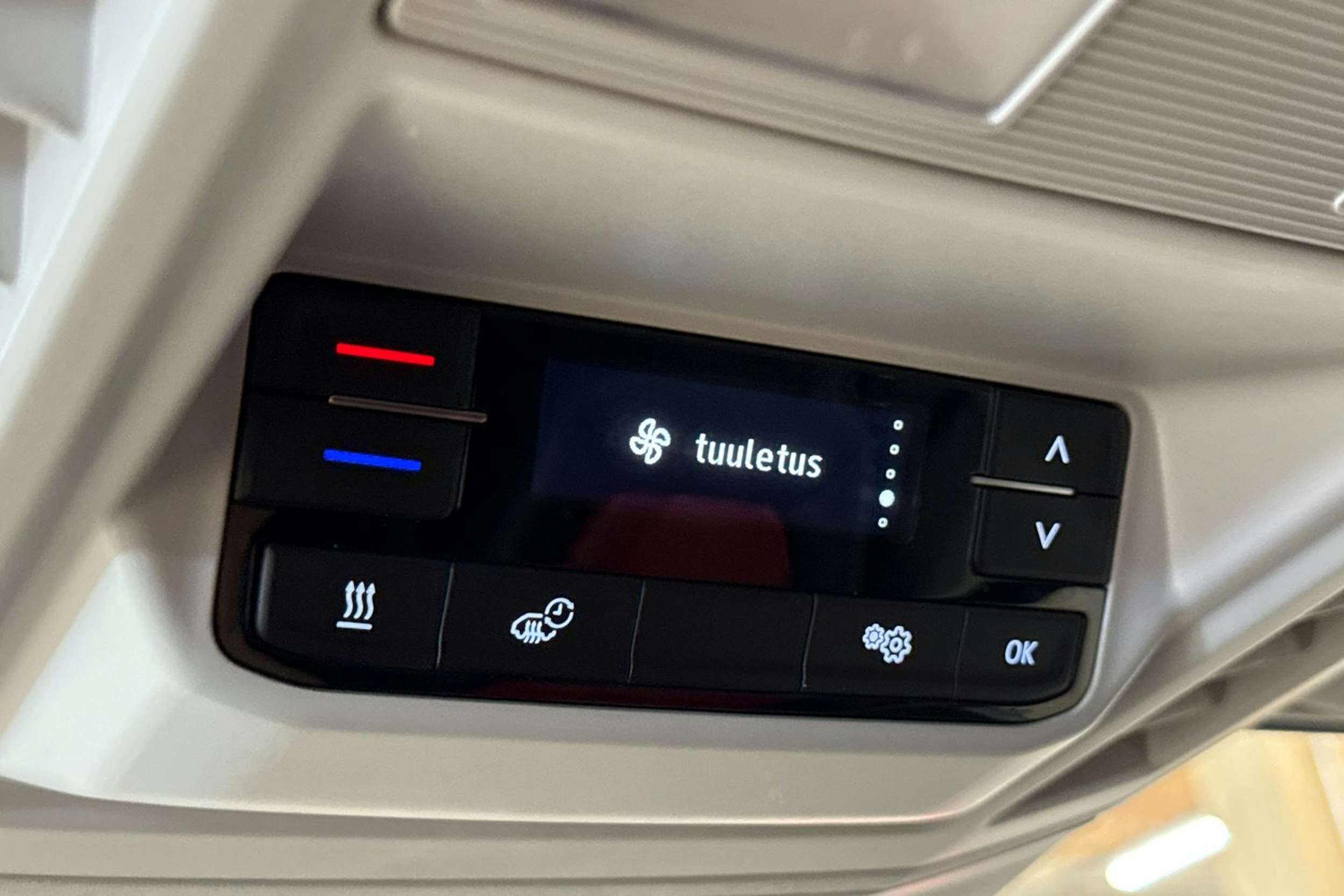 musta Volkswagen Crafter 2022 kuva 31.