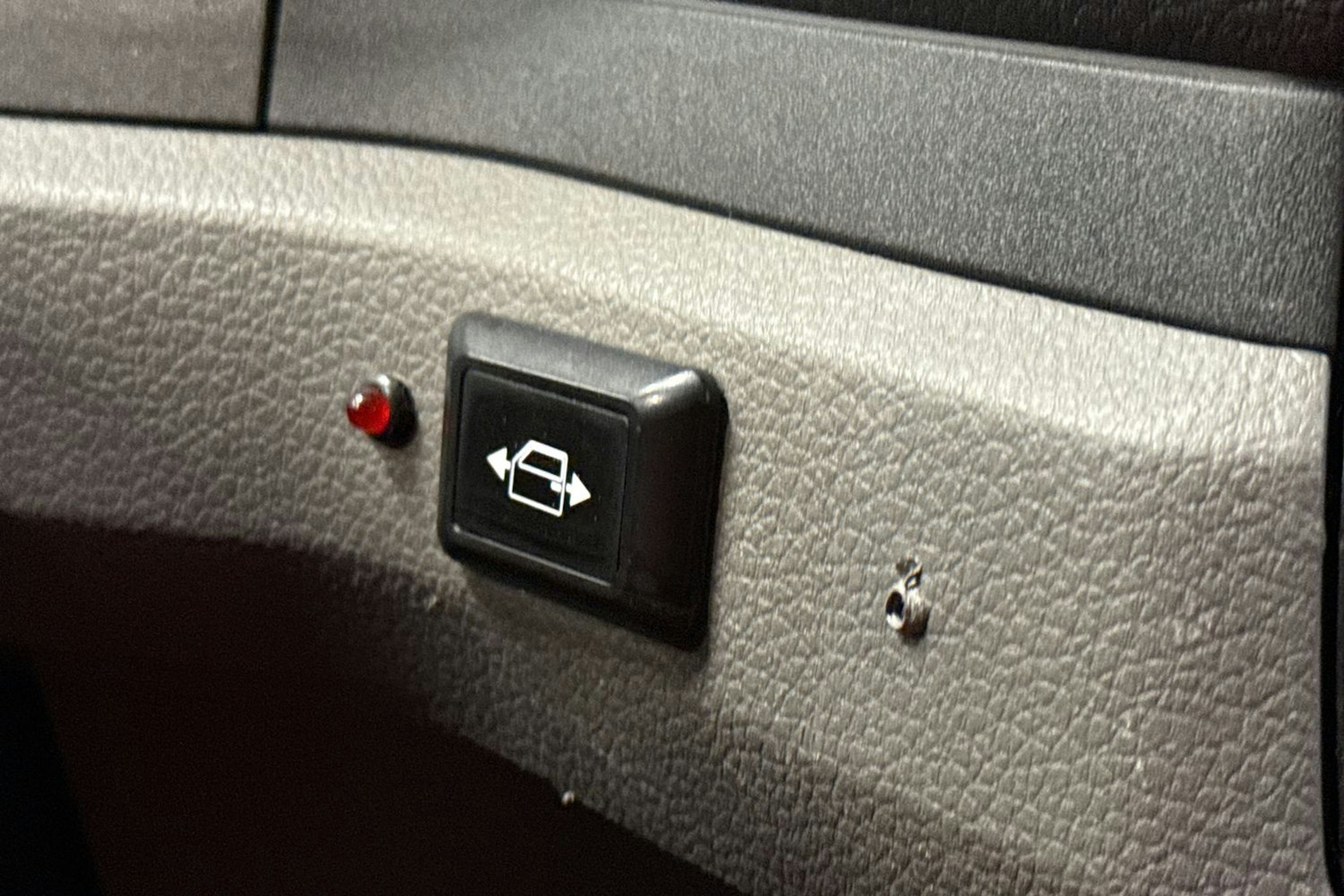 musta Volkswagen Crafter 2022 kuva 37.