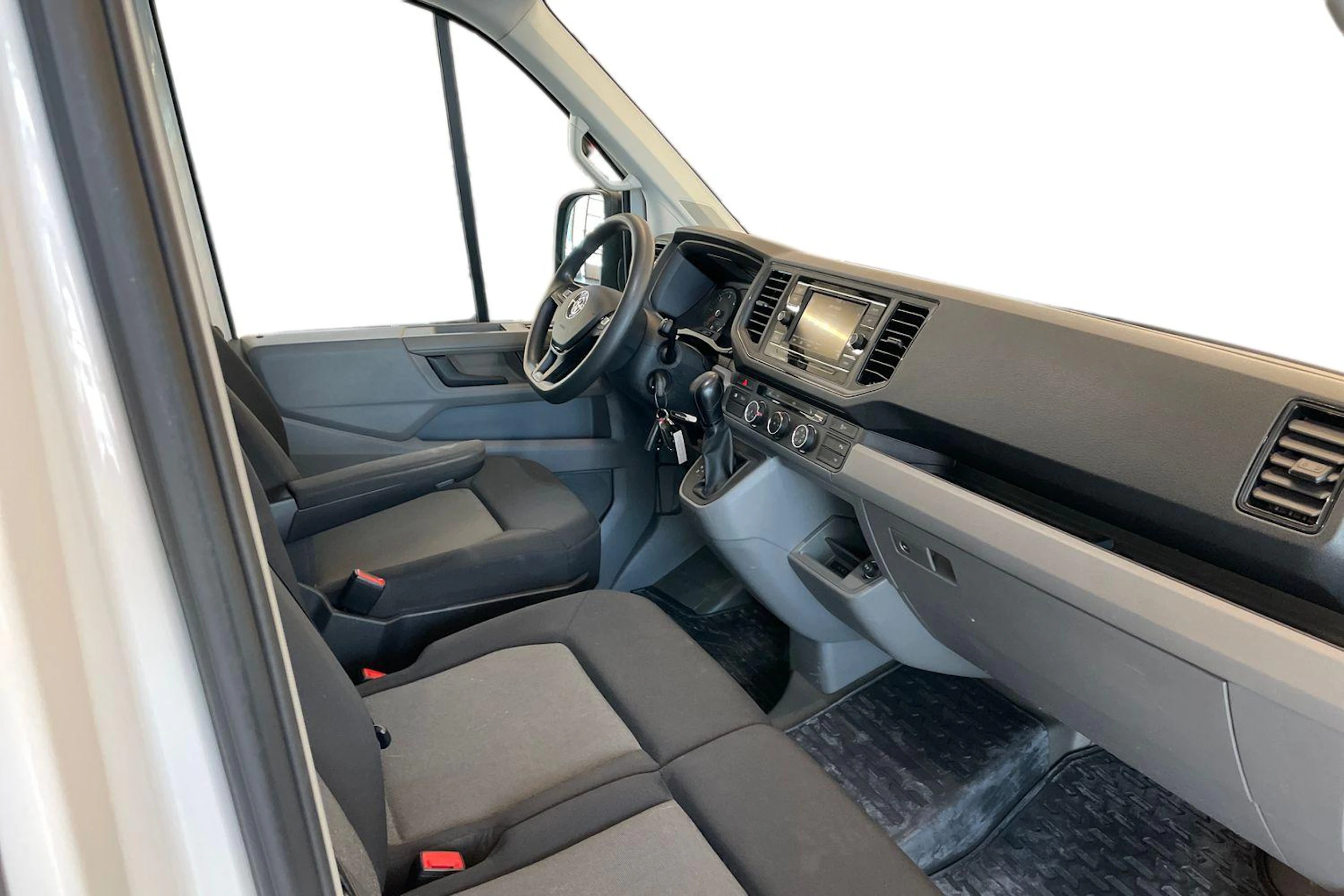 Valkoinen Volkswagen CRAFTER 2022 kuva 7.