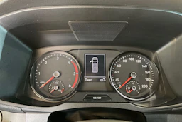 Valkoinen Volkswagen CRAFTER 2022 kuva 10.