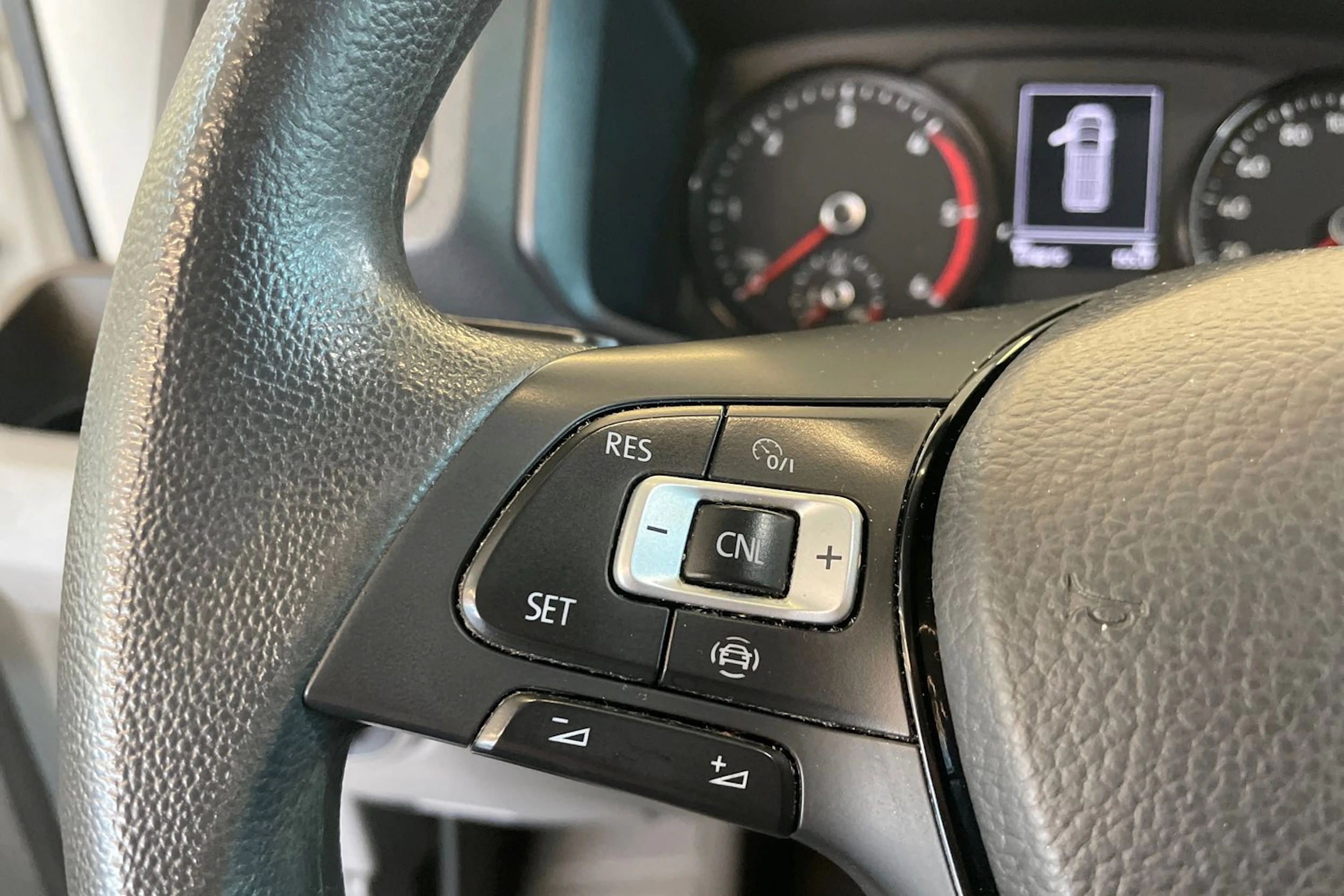 Valkoinen Volkswagen CRAFTER 2022 kuva 14.