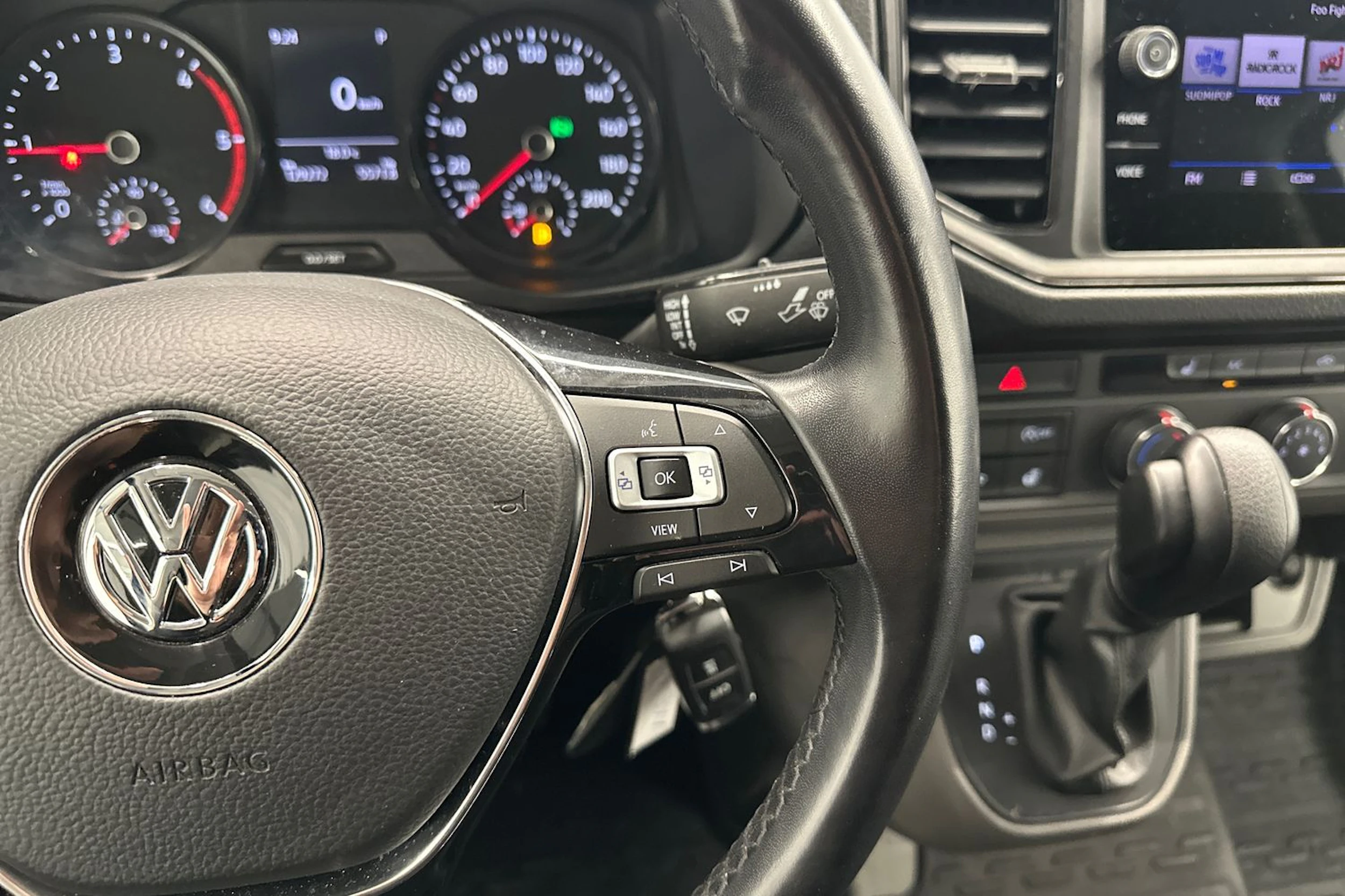 musta Volkswagen Crafter 2022 kuva 12.