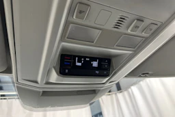 musta Volkswagen Crafter 2022 kuva 20.