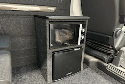 musta Volkswagen Crafter 2022 kuva 26.