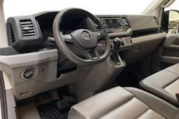 valkoinen Volkswagen Crafter 2023 kuva 8.