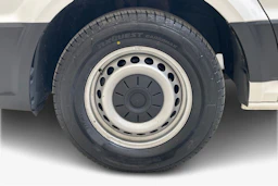 valkoinen Volkswagen Crafter 2023 kuva 12.