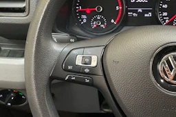 valkoinen Volkswagen Crafter 2023 kuva 19.