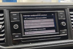 valkoinen Volkswagen Crafter 2023 kuva 26.