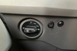 valkoinen Volkswagen Crafter 2023 kuva 18.