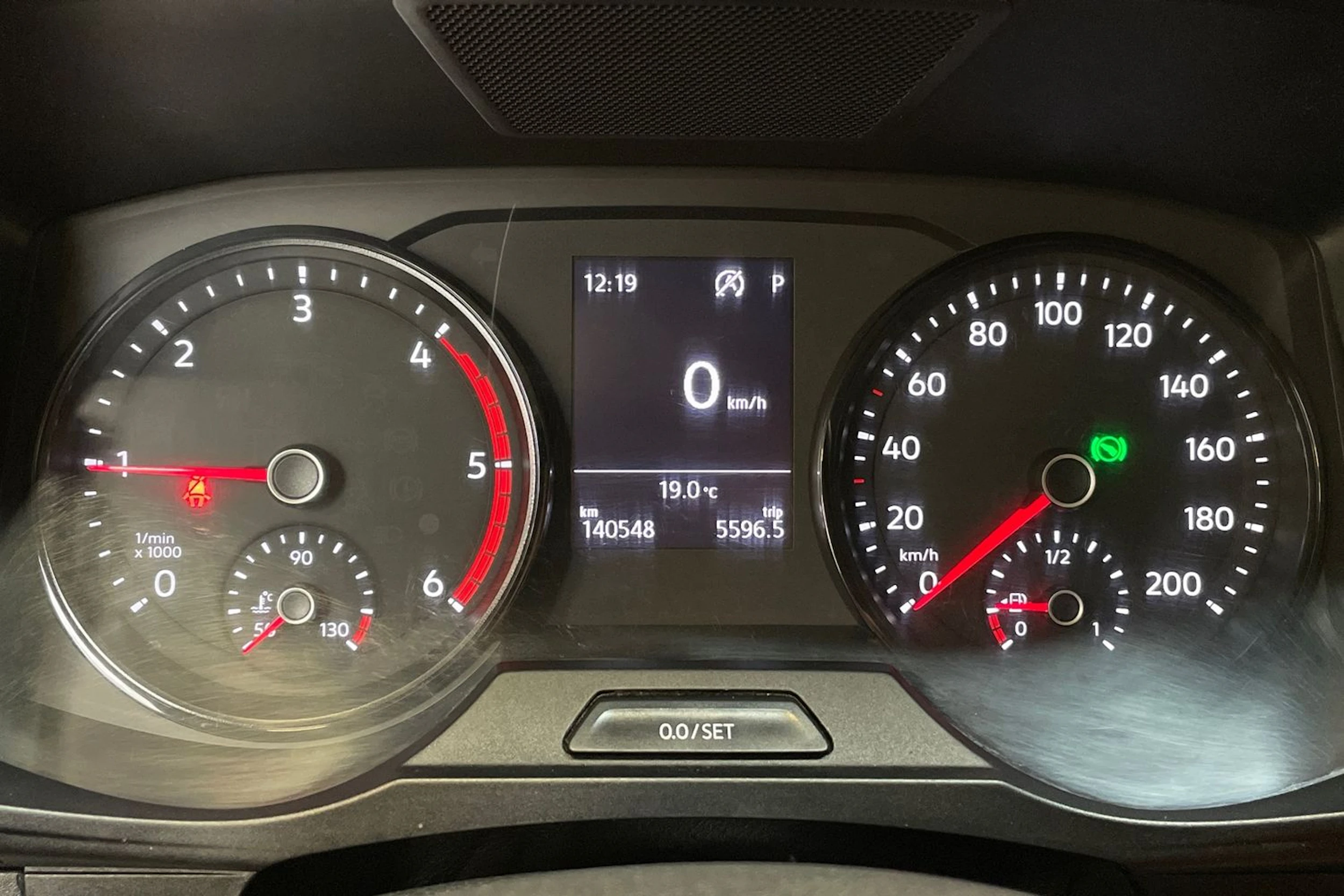 valkoinen Volkswagen Crafter 2023 kuva 19.