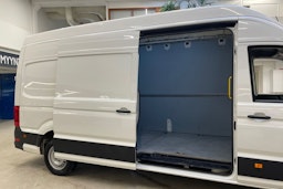 valkoinen Volkswagen Crafter 2023 kuva 12.