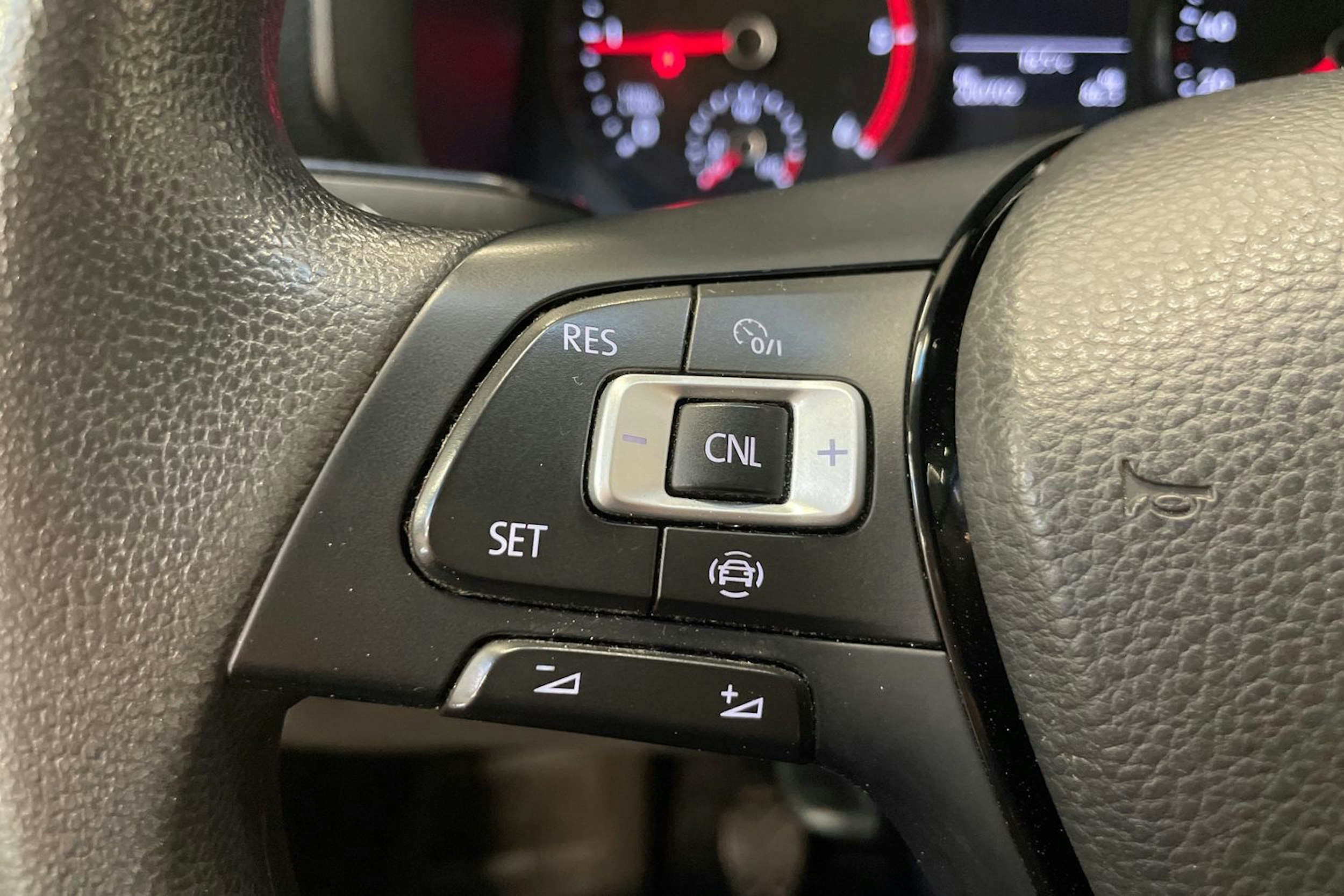 valkoinen Volkswagen Crafter 2023 kuva 20.