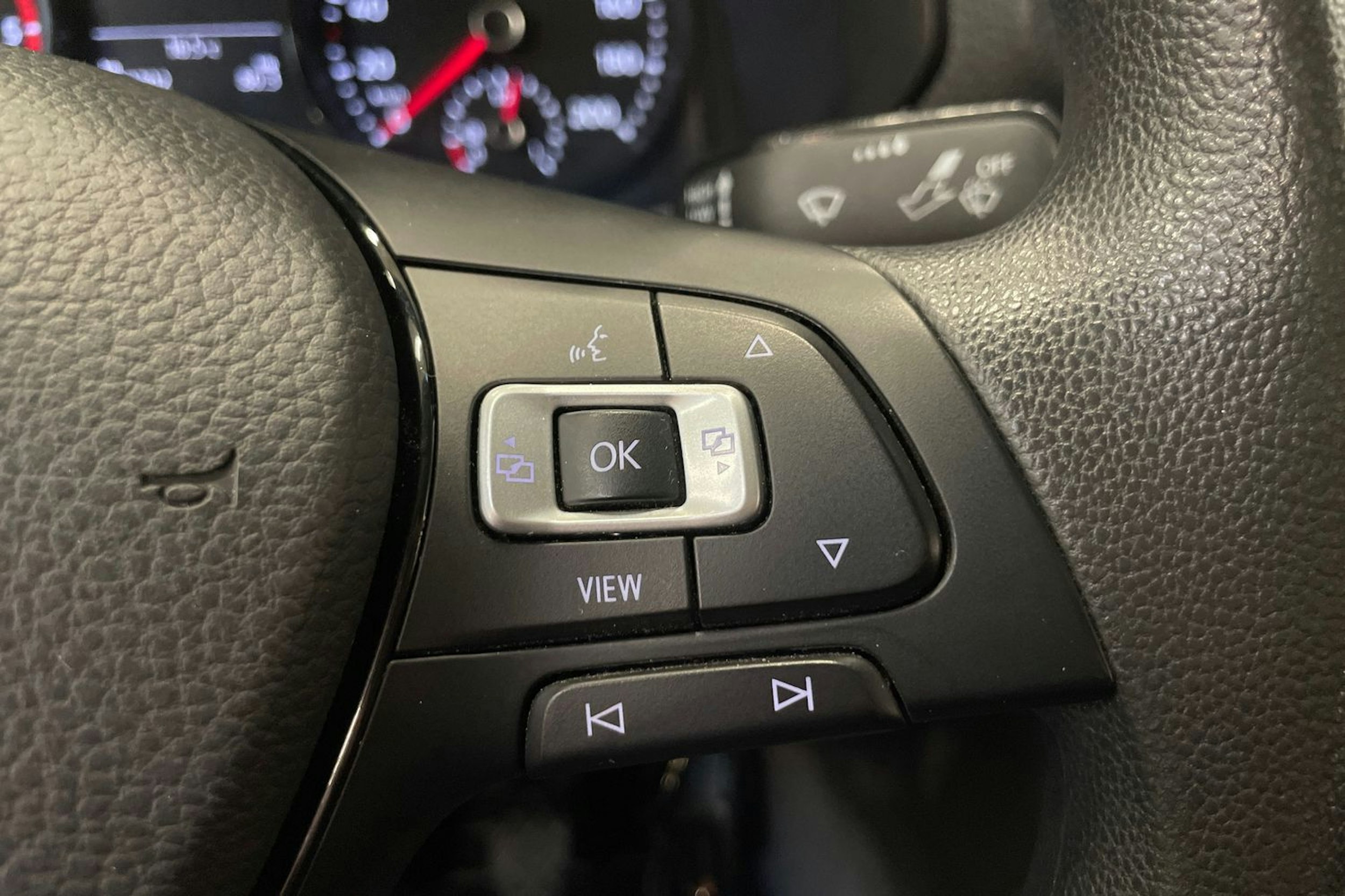 valkoinen Volkswagen Crafter 2023 kuva 21.