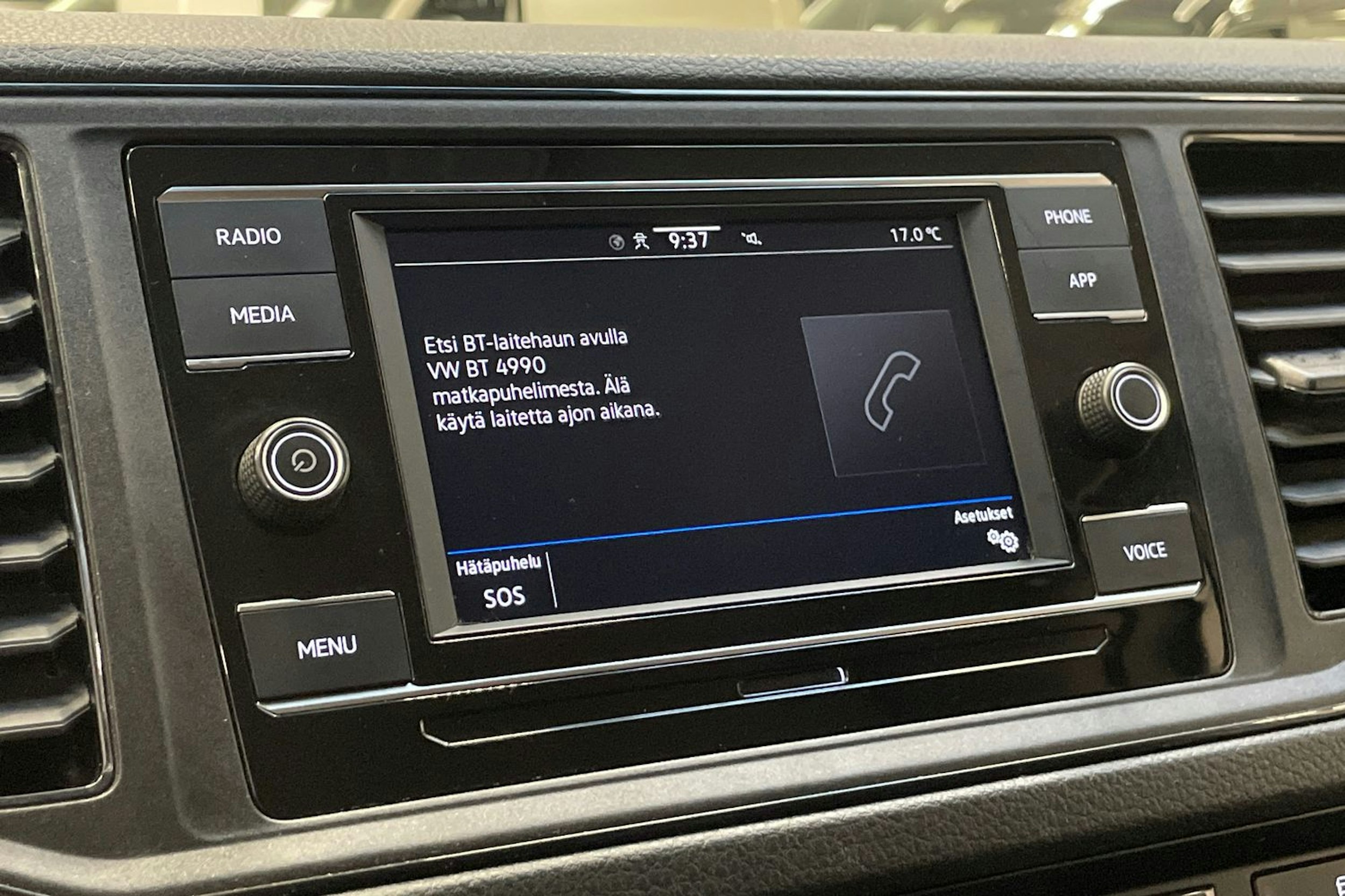 valkoinen Volkswagen Crafter 2023 kuva 24.