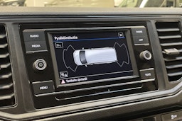 valkoinen Volkswagen Crafter 2023 kuva 27.
