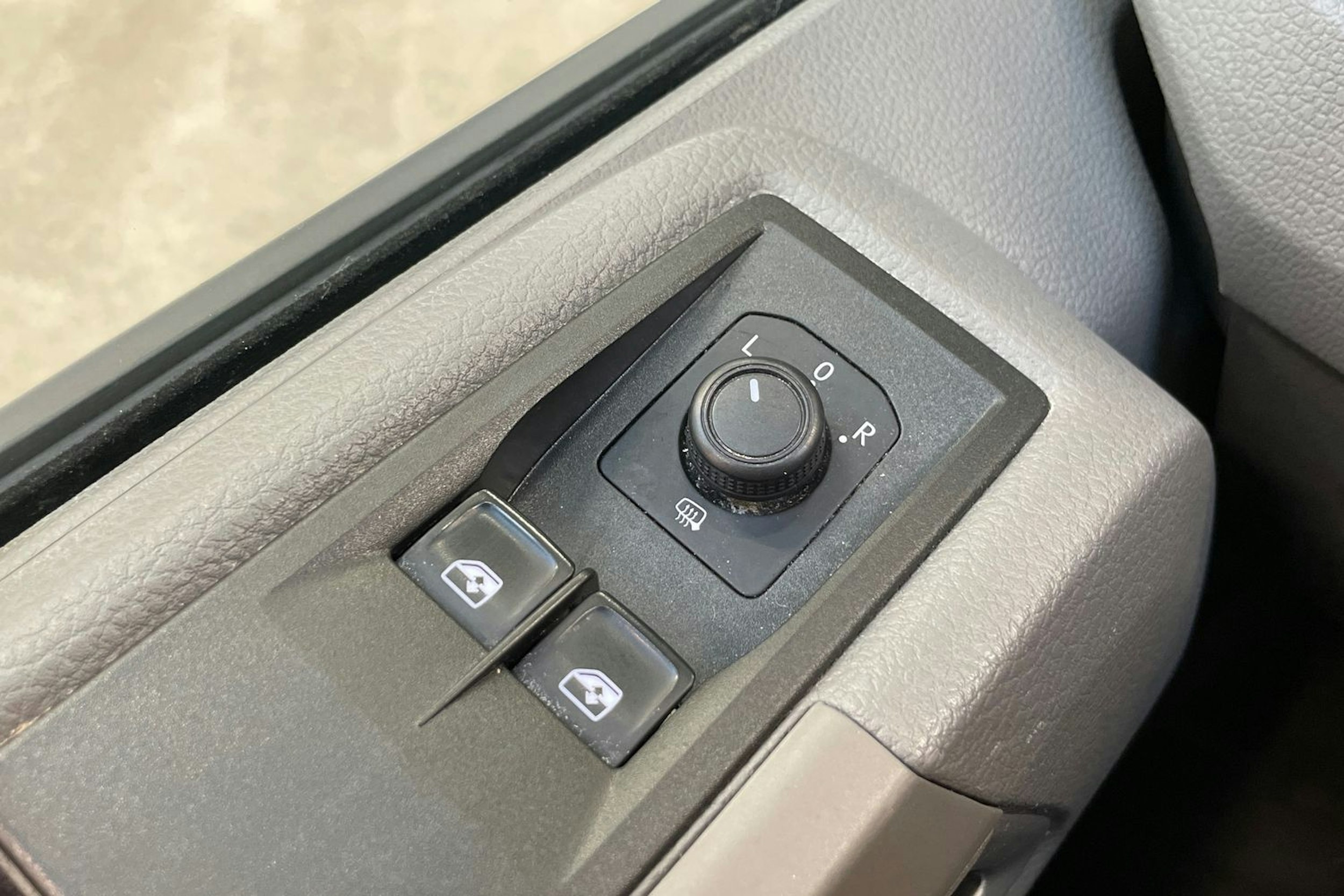 valkoinen Volkswagen Crafter 2023 kuva 30.