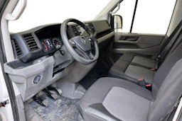 valkoinen Volkswagen Crafter 2023 kuva 3.