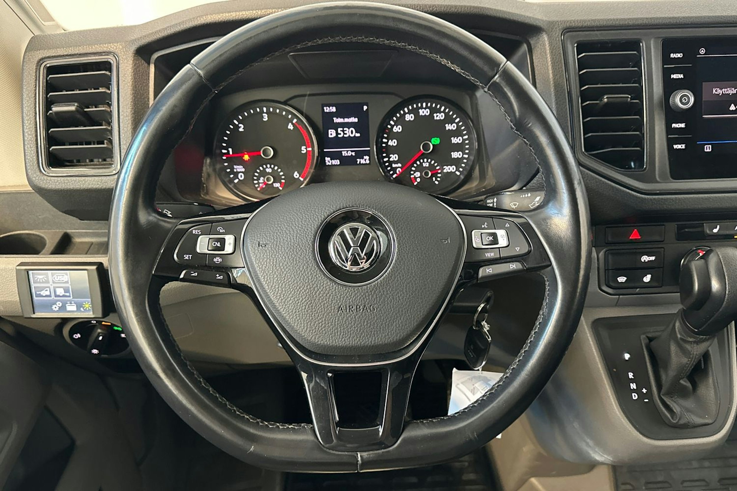 musta Volkswagen Crafter 2023 kuva 16.