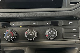 musta Volkswagen Crafter 2023 kuva 25.