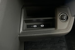 musta Volkswagen Crafter 2023 kuva 27.