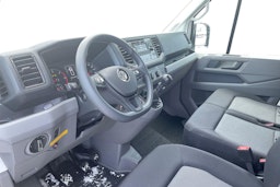 valkoinen Volkswagen Crafter 2023 kuva 6.