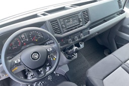 valkoinen Volkswagen Crafter 2023 kuva 7.