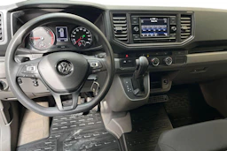 harmaa Volkswagen Crafter 2023 kuva 9.
