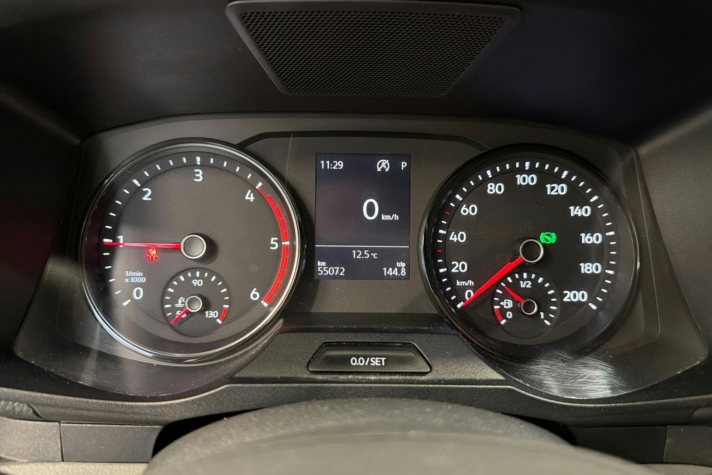 harmaa Volkswagen Crafter 2023 kuva 13.