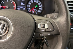 harmaa Volkswagen Crafter 2023 kuva 16.