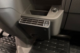 harmaa Volkswagen Crafter 2023 kuva 22.