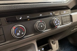 harmaa Volkswagen Crafter 2023 kuva 23.