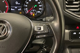 sininen Volkswagen Crafter 2023 kuva 15.