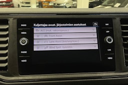 sininen Volkswagen Crafter 2023 kuva 24.