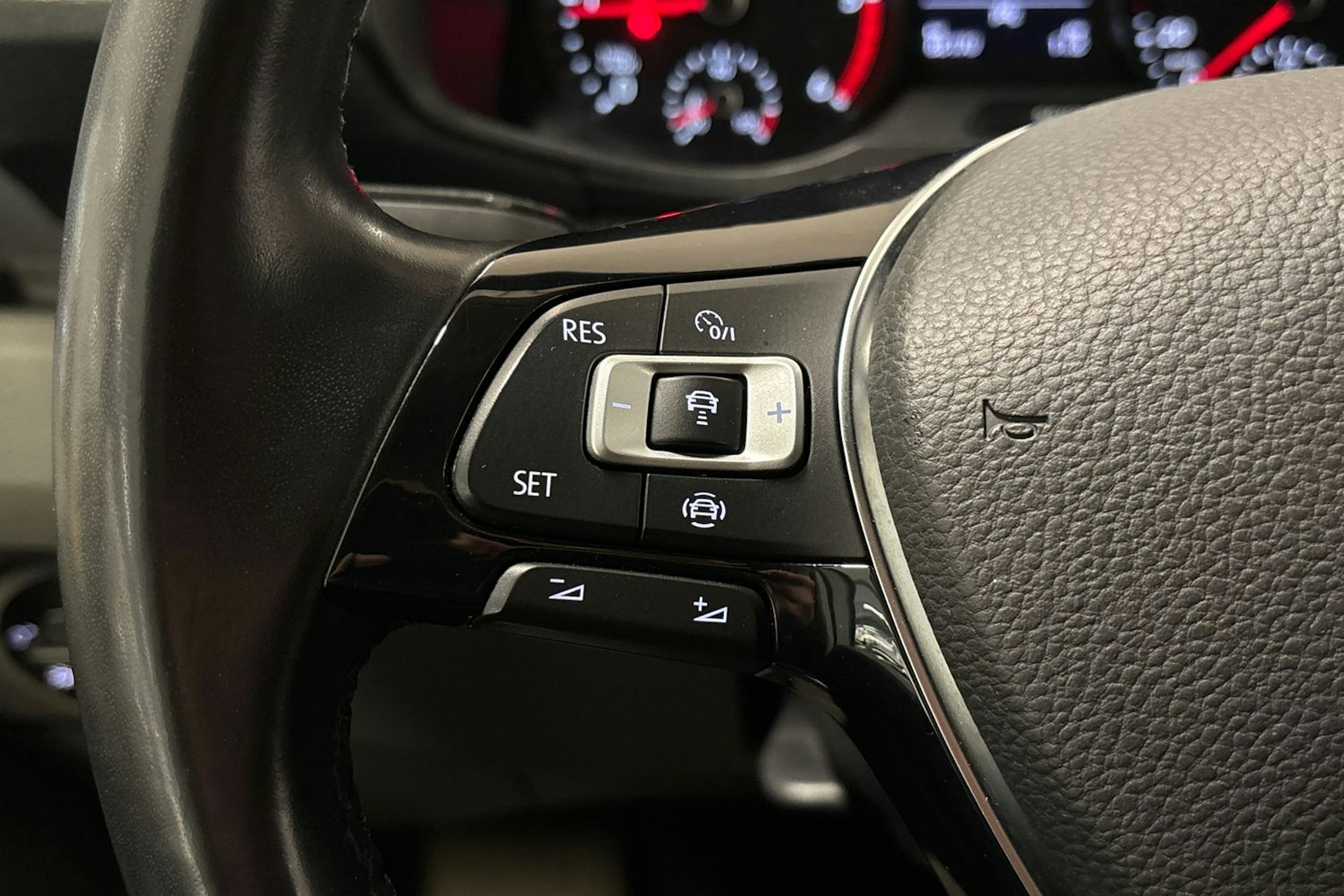 valkoinen Volkswagen Crafter 2023 kuva 15.