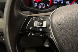 valkoinen Volkswagen Crafter 2023 kuva 15.