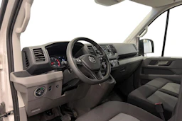 Valkoinen Volkswagen CRAFTER 2023 kuva 8.