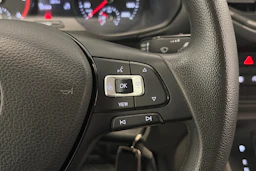 Valkoinen Volkswagen CRAFTER 2023 kuva 13.